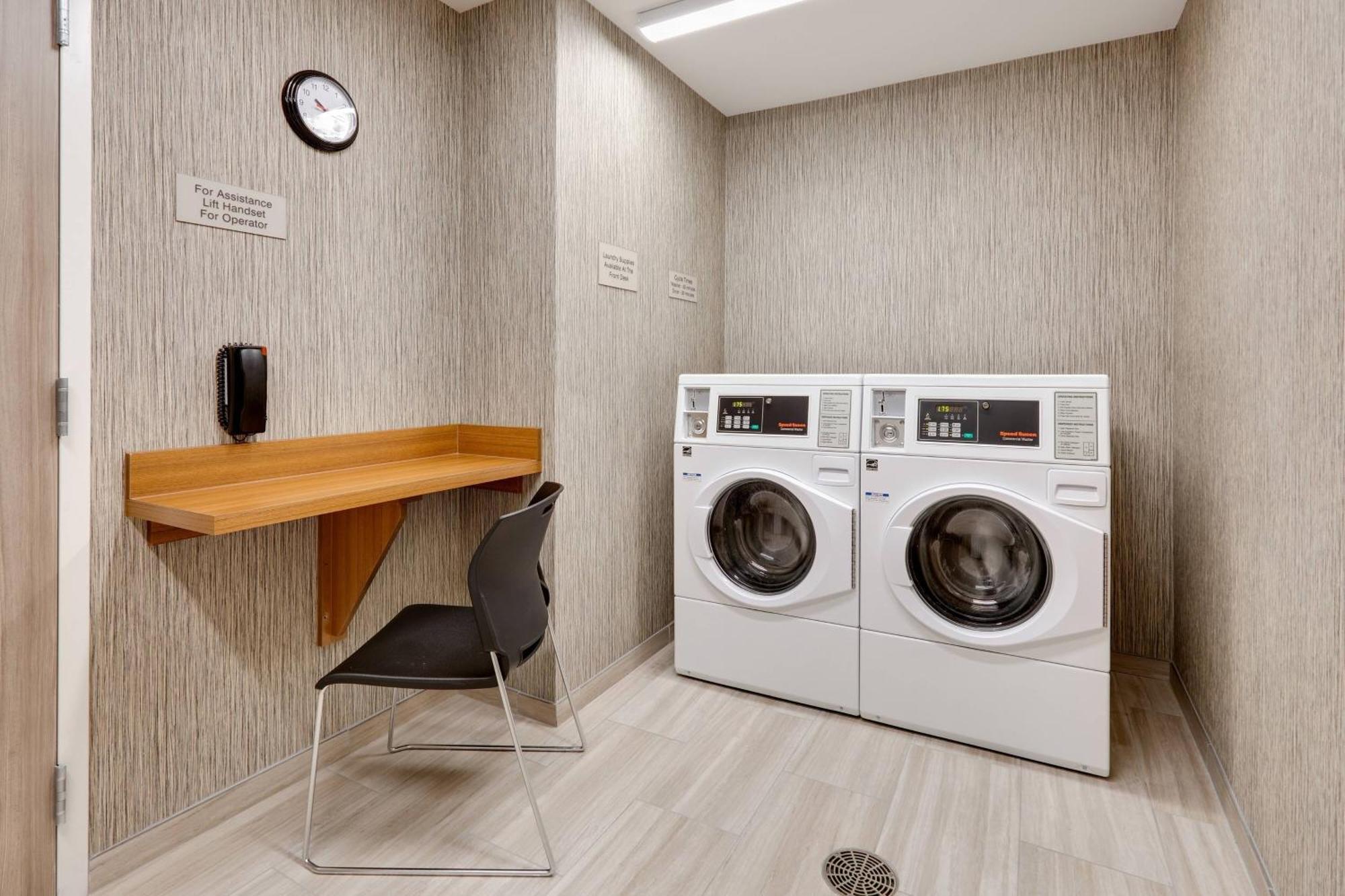 Springhill Suites By Marriott Dallas Mansfield Extérieur photo